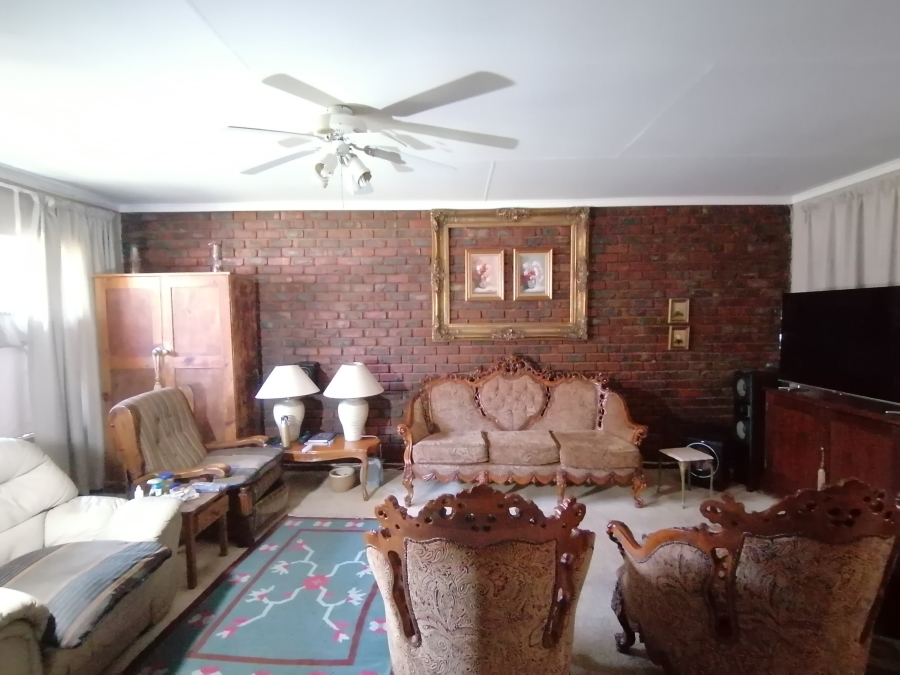 3 Bedroom Property for Sale in Flimieda North West